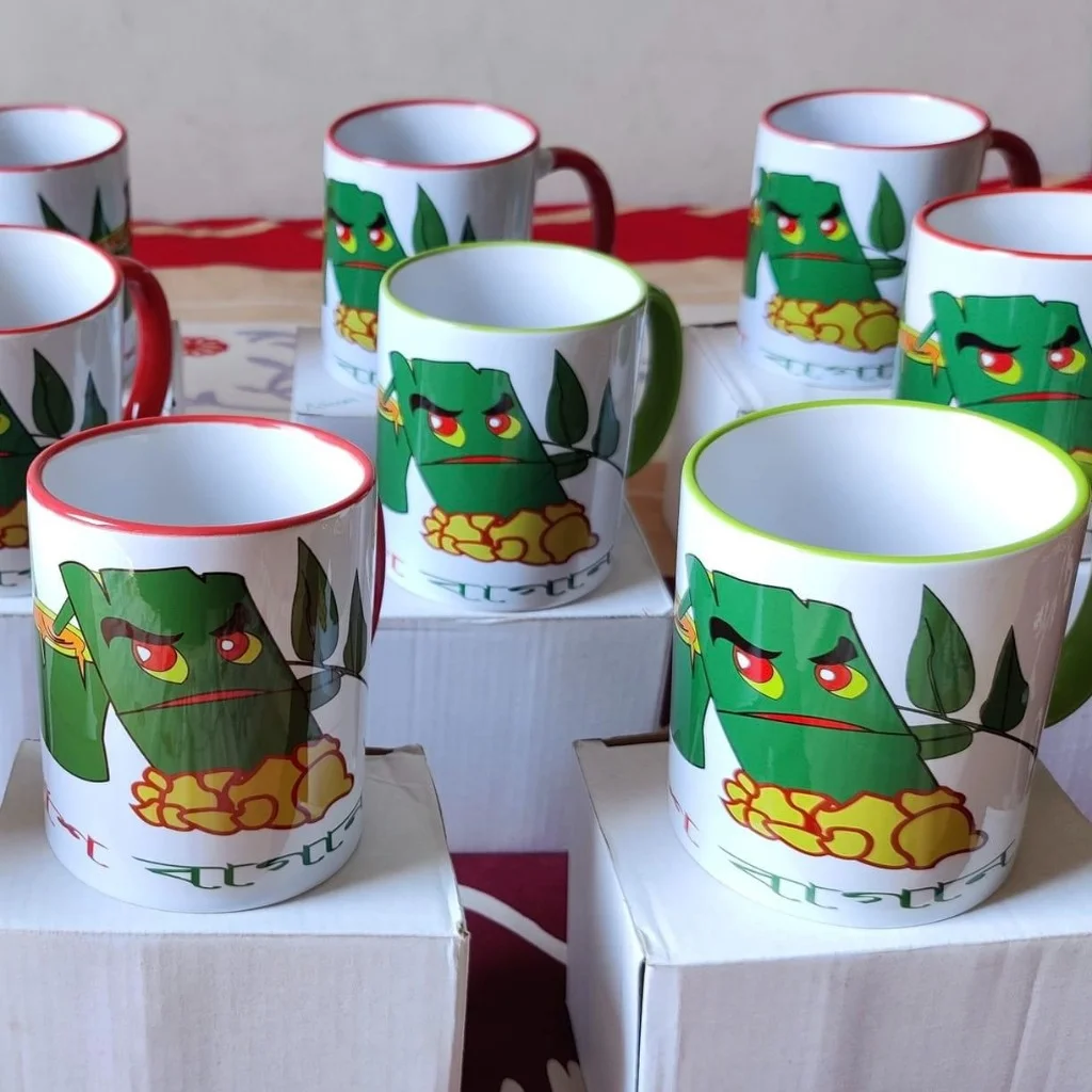 Custom printed ceramic sublimation mugs with cartoon illustration and coloured rims